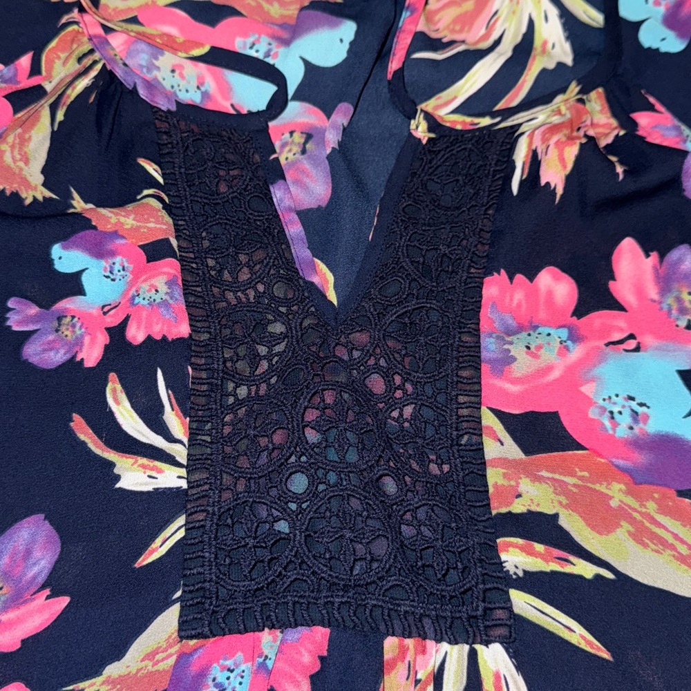 CUTEST shirt XL Navy Blue Floral - Picture 8 of 14
